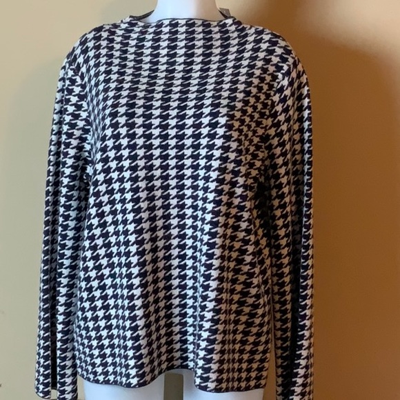 Patterned Sweater - Picture 1 of 6